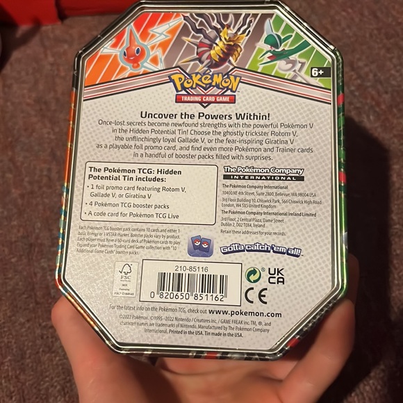 A Pokémon tin and over 300 rare and uncommon Pokémon cards. - Picture 4 of 4